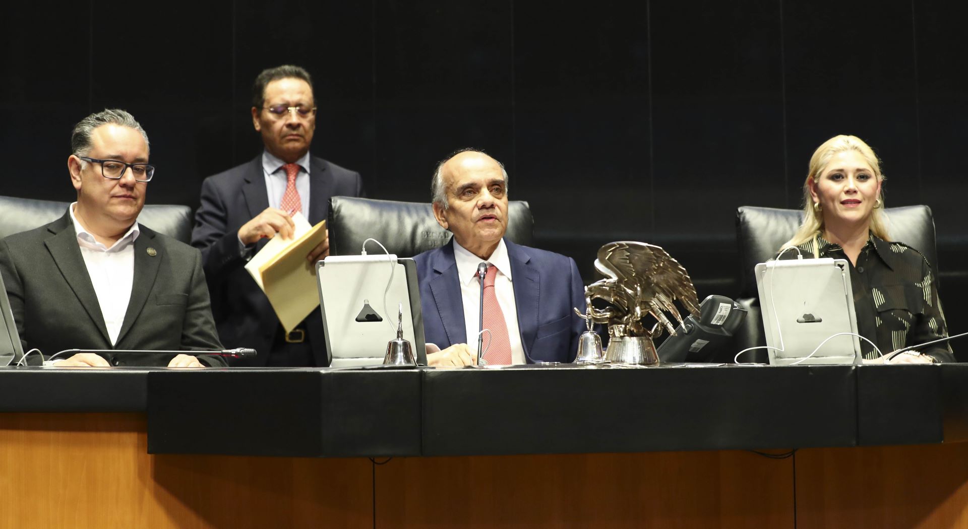 Debaten en la Comisión Permanente temas que acontecen sobre la situación política nacional