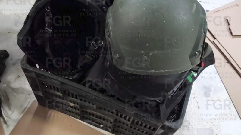 Armamento decomisado a seis personas