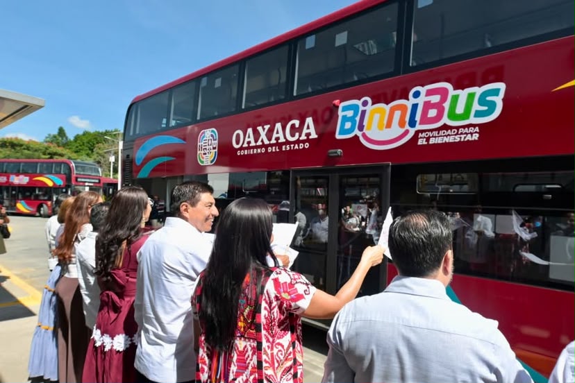 Arranca nueva ruta de BinniBus Oaxaca, contará con unidades de dos pisos