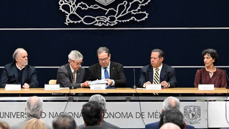 Recibe rector informe final