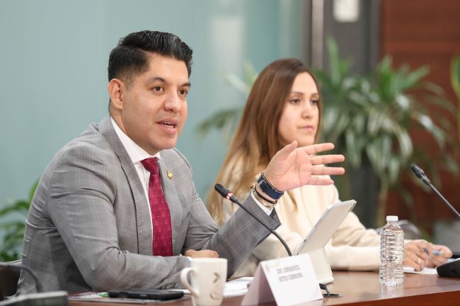 Reconocen en el Senado de la República a niñas y niños destacados en diversas disciplinas
